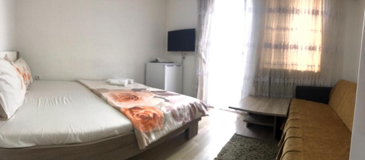 Venecia Plaza Struga Hotel Exterior photo